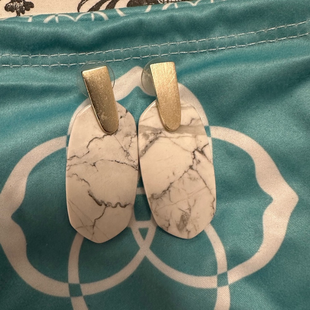 Kendra Scott Aragon White Howlite Marble Earrings